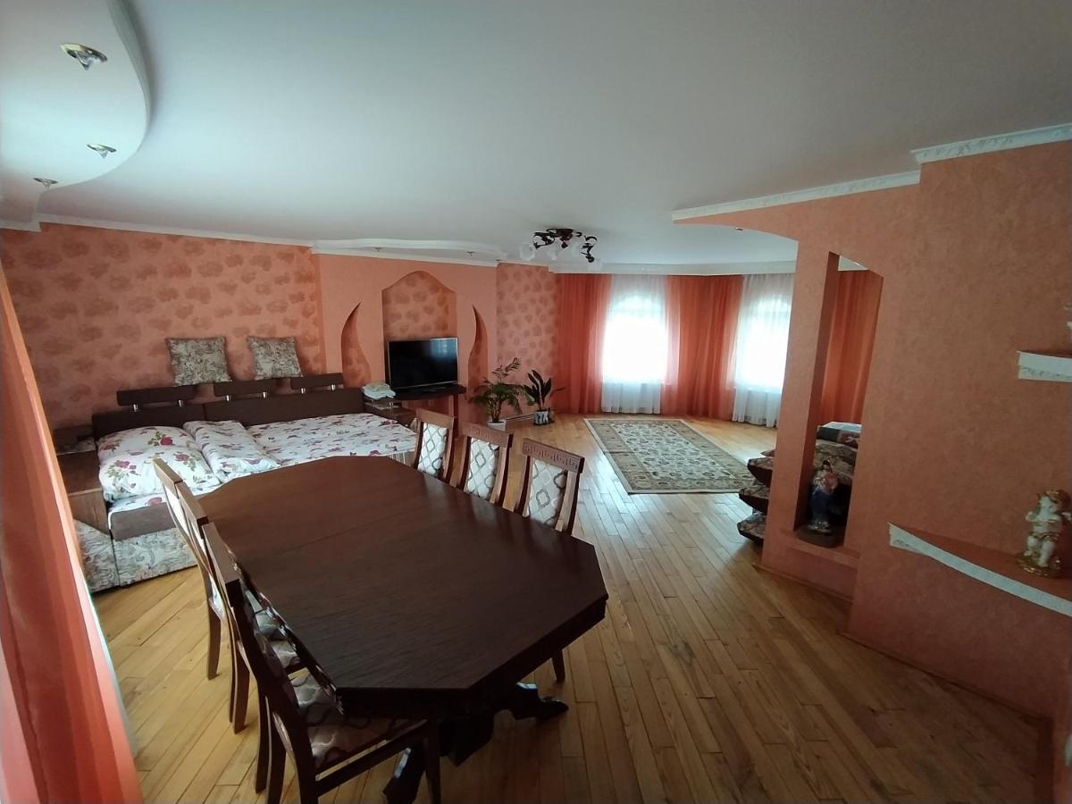 Guest House Izky Exterior foto